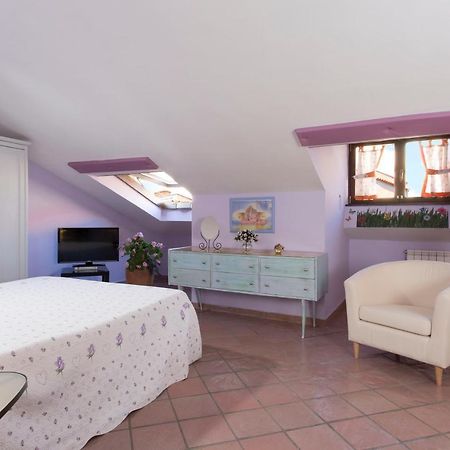 Tetto Fiorito Apartment Castellammare di Stabia Ngoại thất bức ảnh