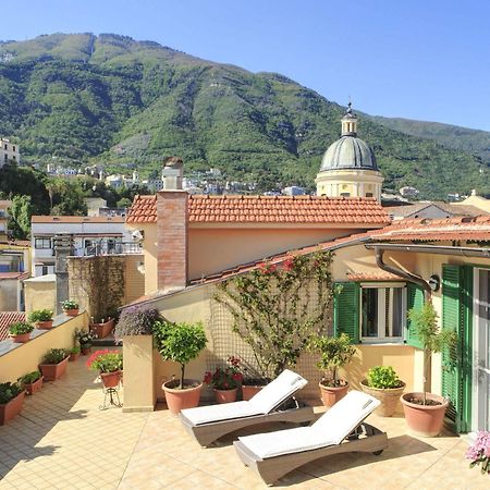 Tetto Fiorito Apartment Castellammare di Stabia Ngoại thất bức ảnh