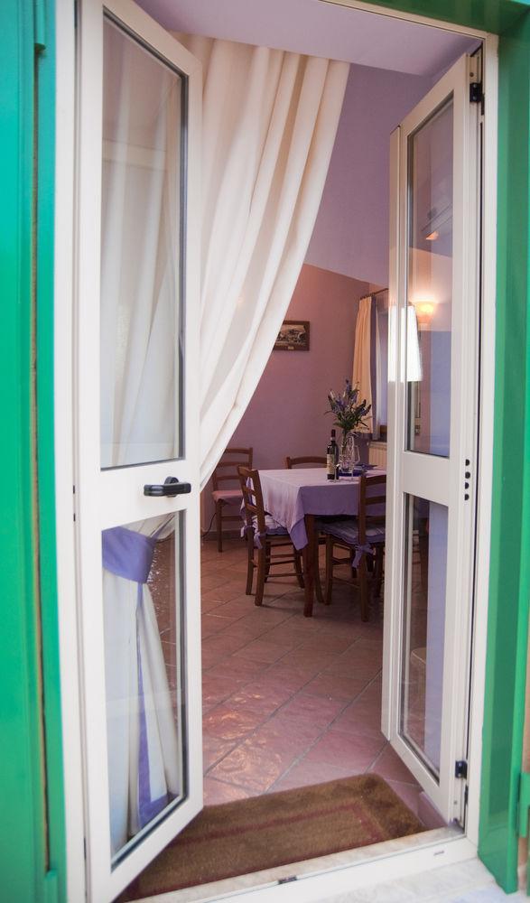 Tetto Fiorito Apartment Castellammare di Stabia Ngoại thất bức ảnh