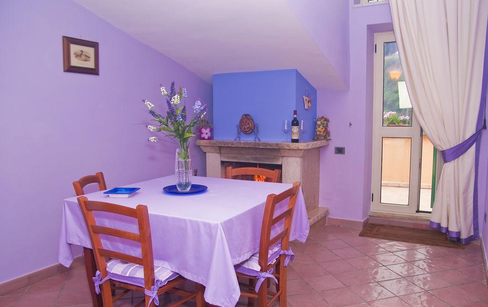 Tetto Fiorito Apartment Castellammare di Stabia Ngoại thất bức ảnh
