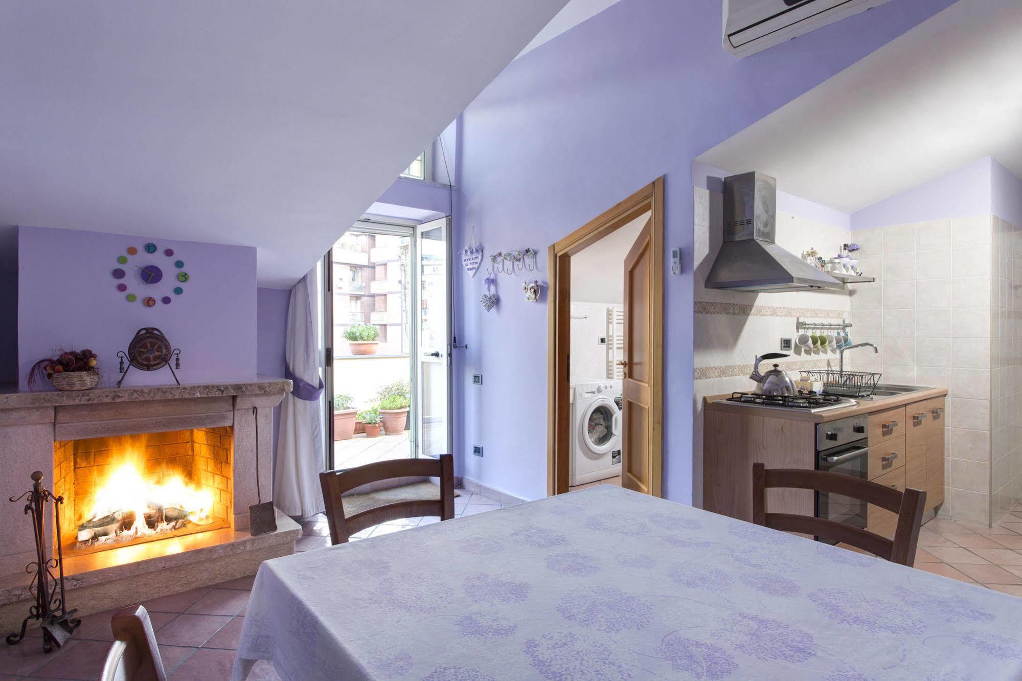 Tetto Fiorito Apartment Castellammare di Stabia Ngoại thất bức ảnh